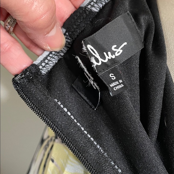 Lulu's Live In Bloom Elegant Floral Mixi Dress - Picture 8 of 12